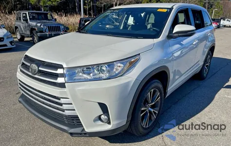 2017 Toyota Highlander Le из США, поврежденный, VIN 5TDZZRFH6HS193651